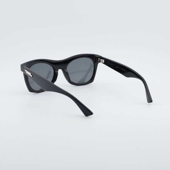 Bottega Veneta BV1061S 001 Sunglasses Black Square Frame, Grey Lenses main image 6
